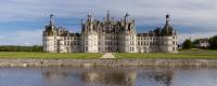 500px-chambord_castle_northwest_facade.jpg